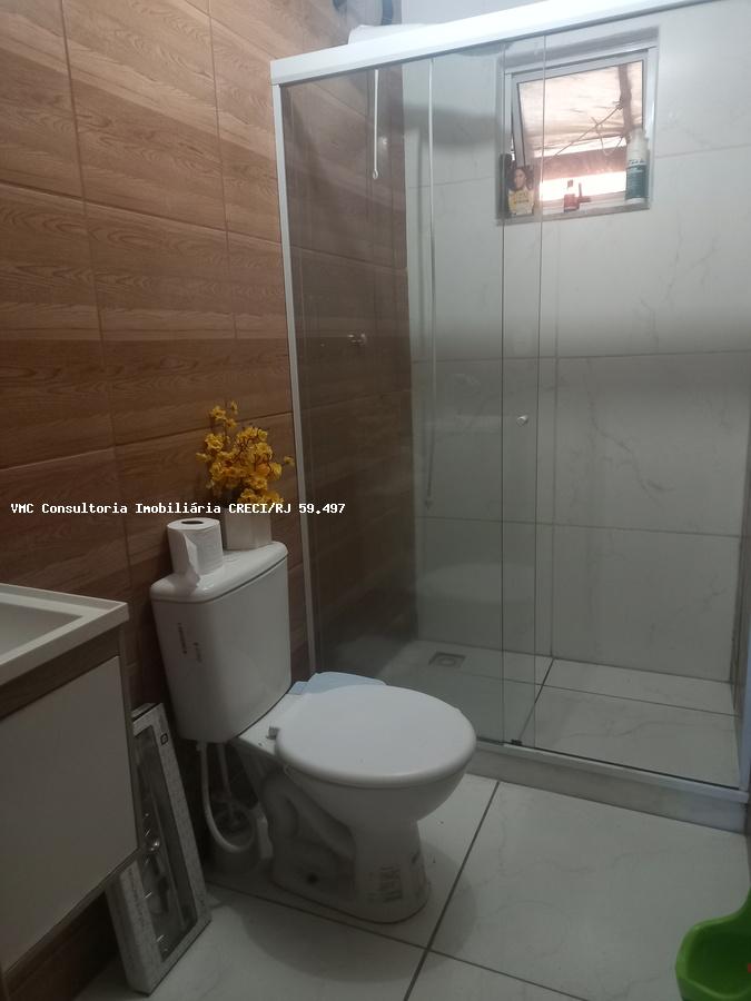 Casa à venda com 2 quartos, 79m² - Foto 12