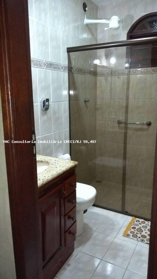 Casa à venda com 3 quartos, 180m² - Foto 23