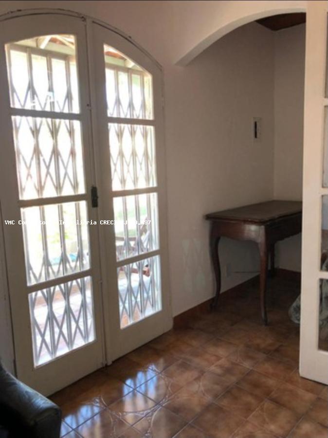 Casa à venda com 7 quartos, 261m² - Foto 11