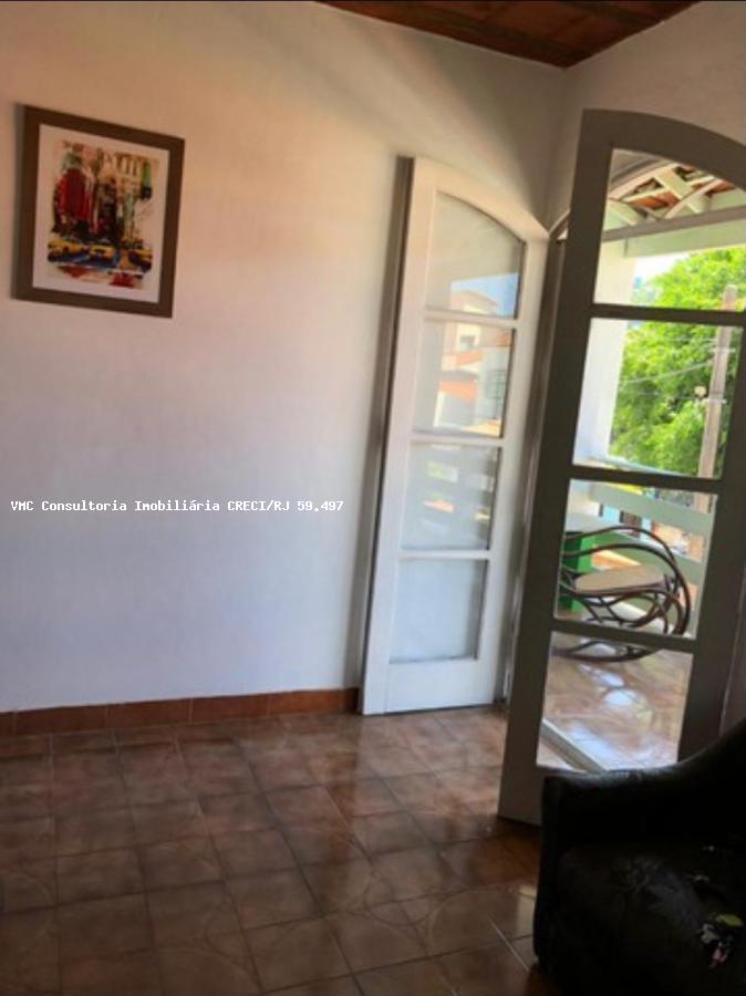 Casa à venda com 7 quartos, 261m² - Foto 12