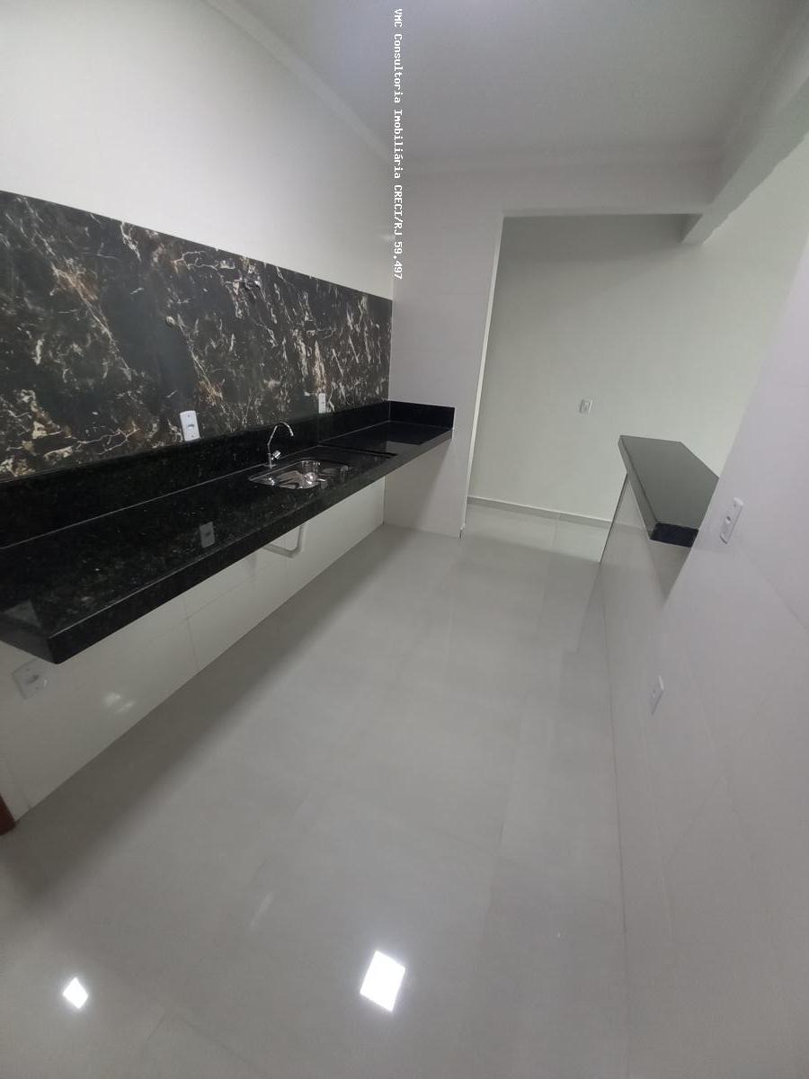 Casa à venda com 3 quartos, 240m² - Foto 18