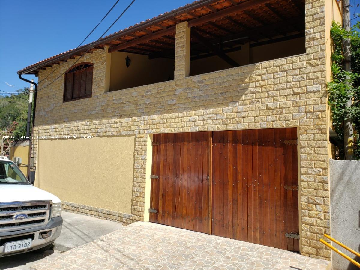 Casa à venda com 4 quartos, 167m² - Foto 2