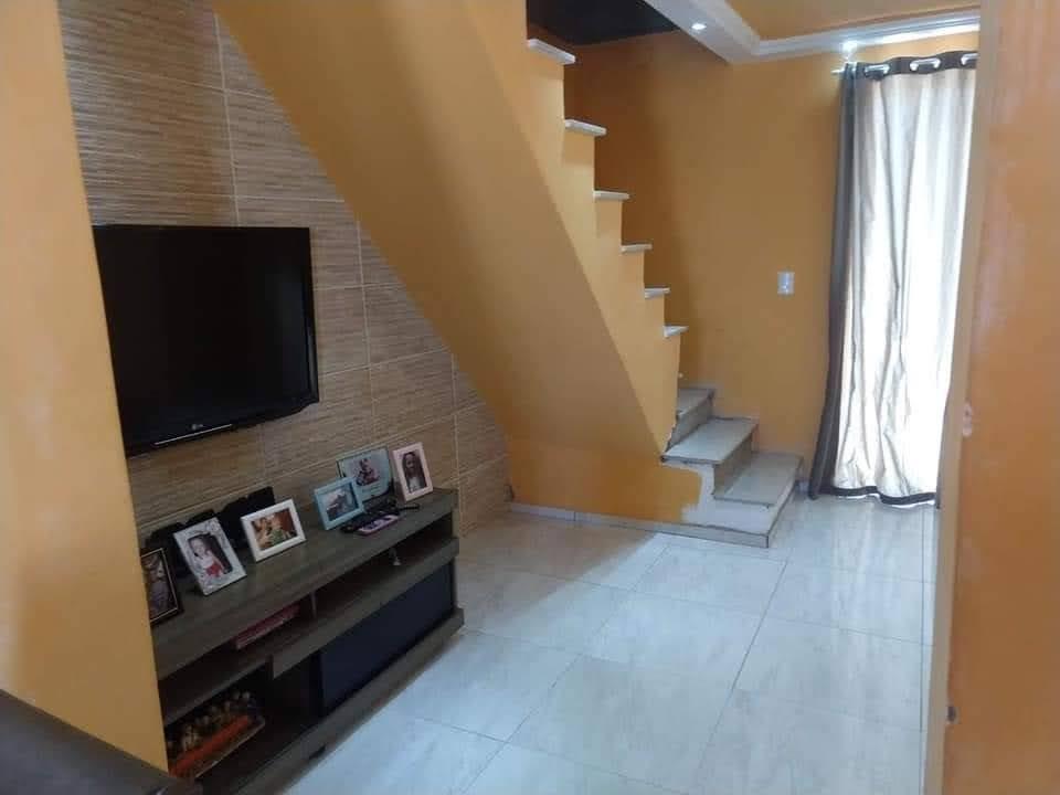 Casa à venda com 2 quartos, 360m² - Foto 3