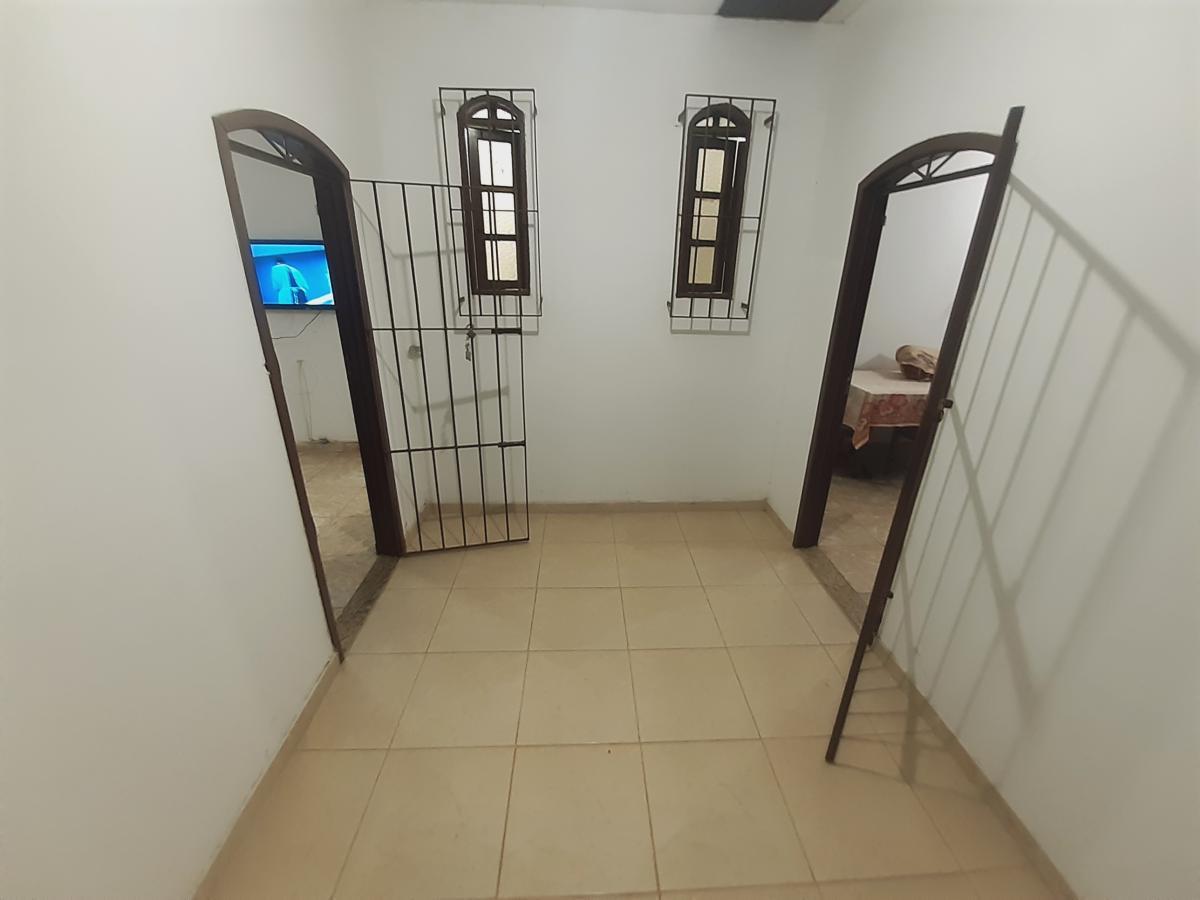 Casa à venda com 4 quartos, 360m² - Foto 45