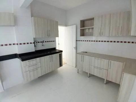 Apartamento à venda com 2 quartos, 70m² - Foto 13