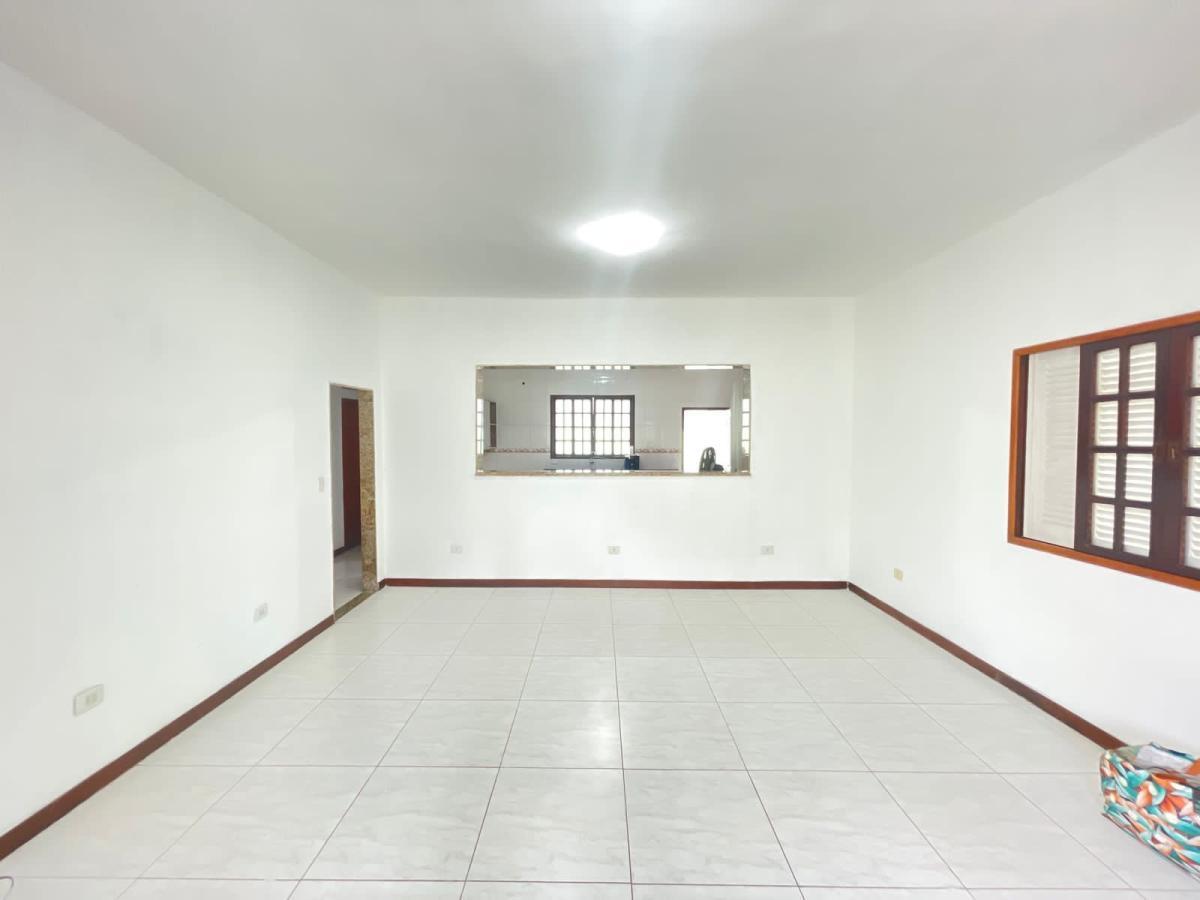 Casa à venda com 3 quartos, 420m² - Foto 7