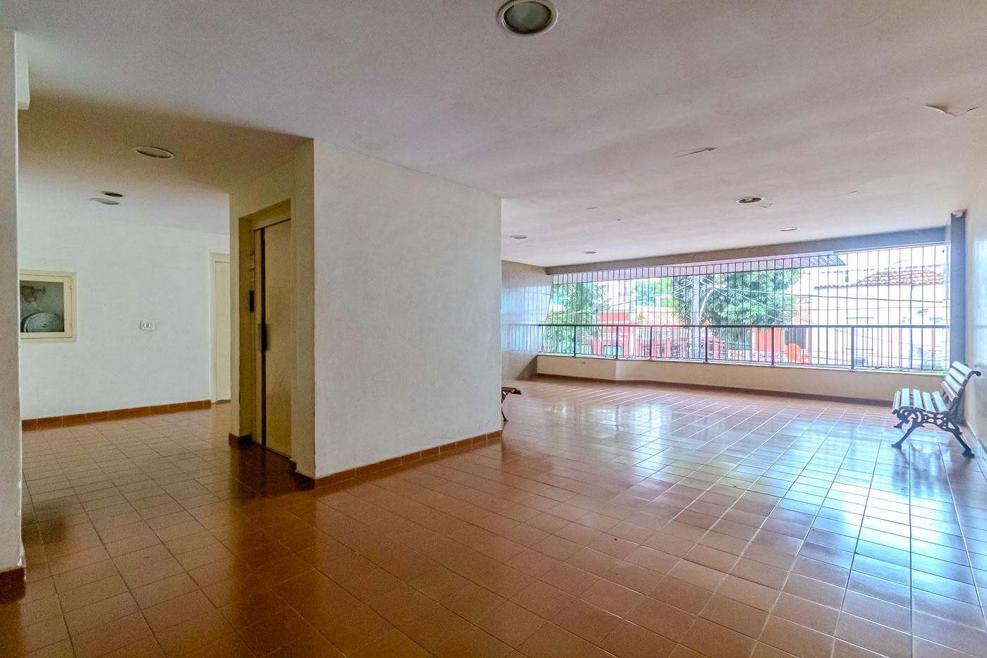 Apartamento à venda com 3 quartos, 137m² - Foto 6