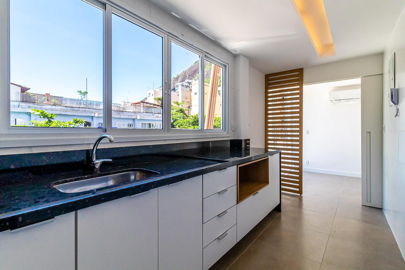 Casa à venda com 3 quartos, 237m² - Foto 12