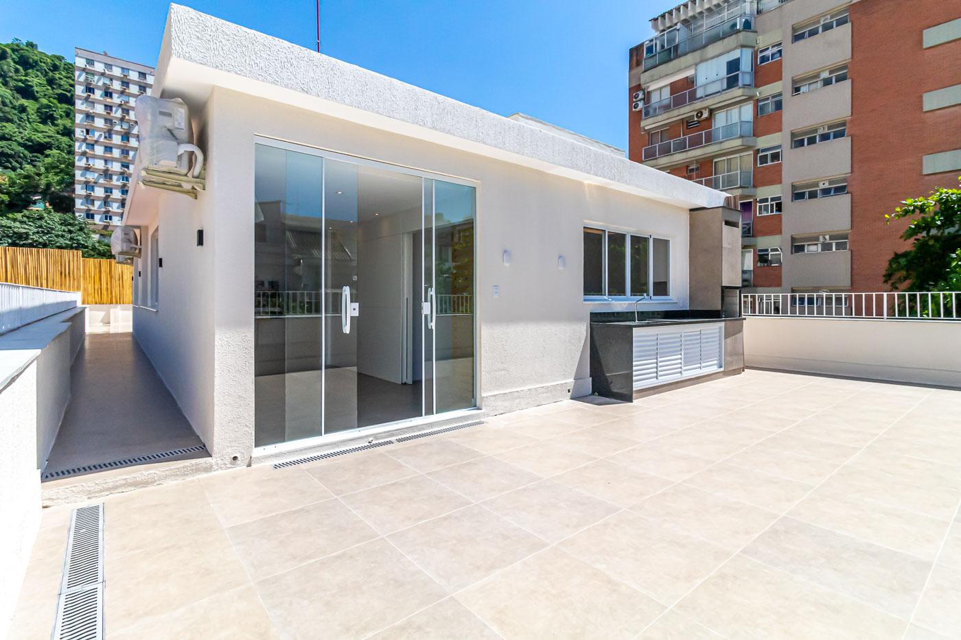 Casa à venda com 3 quartos, 237m² - Foto 13