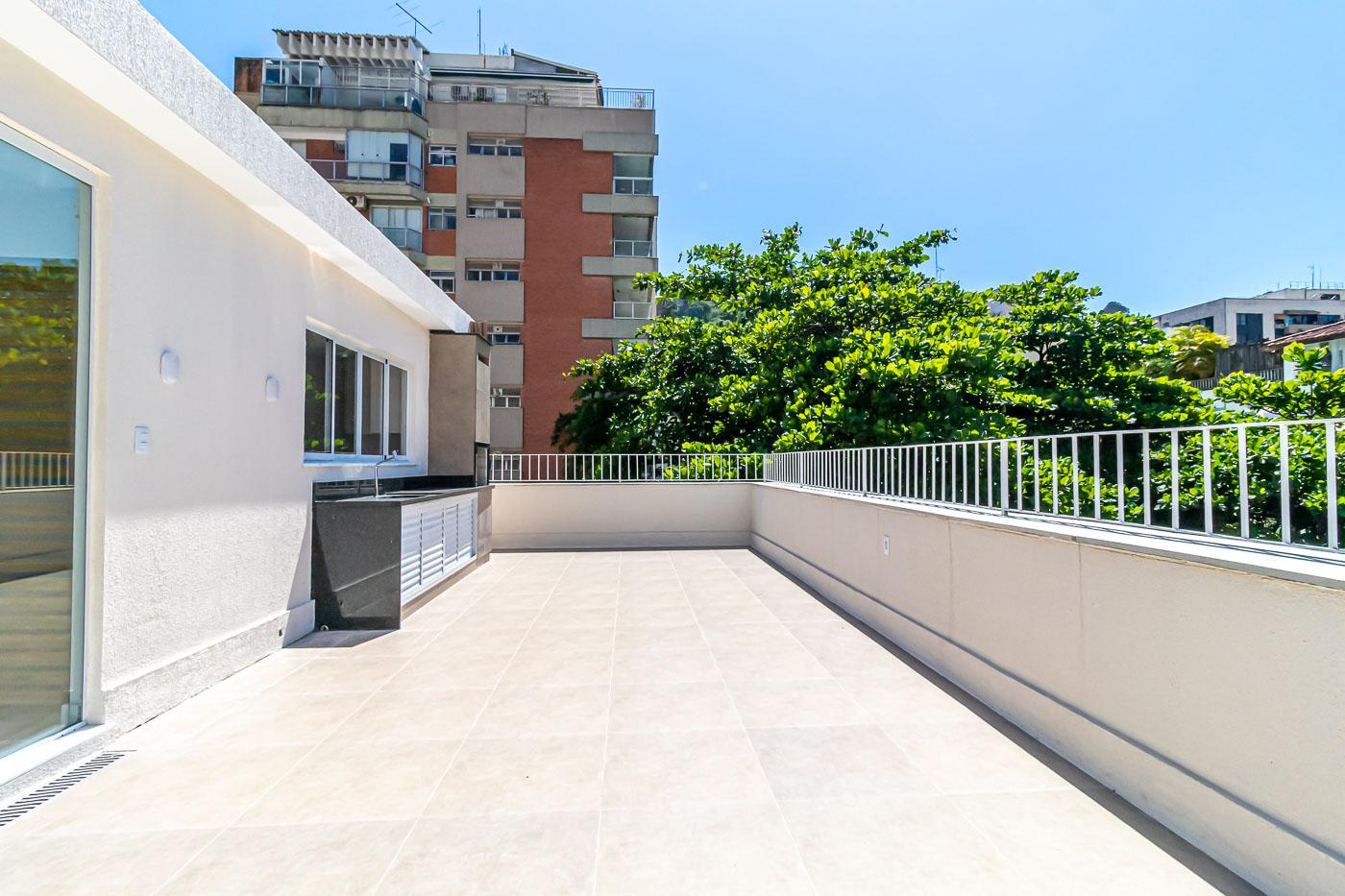 Casa à venda com 3 quartos, 237m² - Foto 15