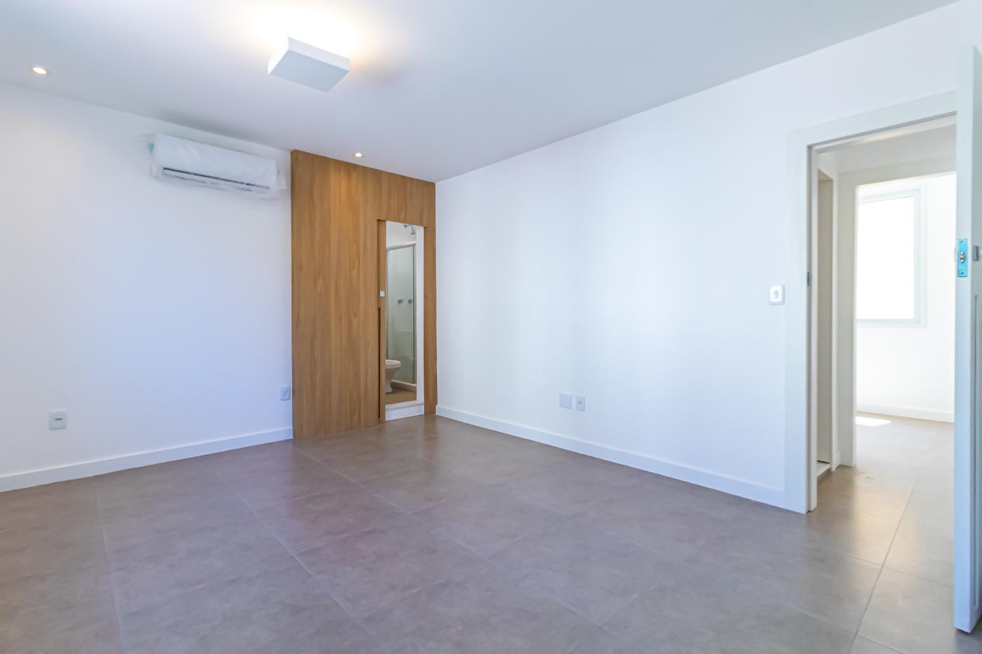 Casa à venda com 3 quartos, 237m² - Foto 42