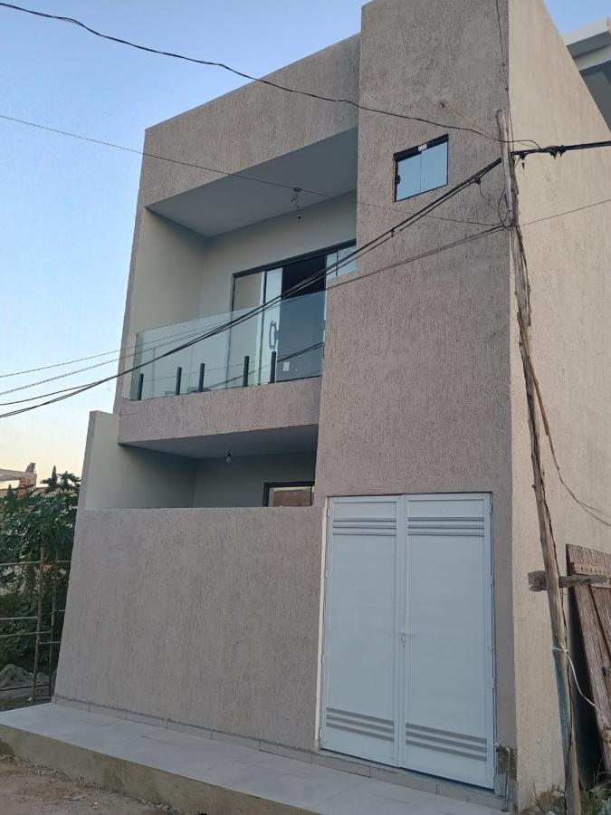 Casa à venda com 2 quartos, 100m² - Foto 2