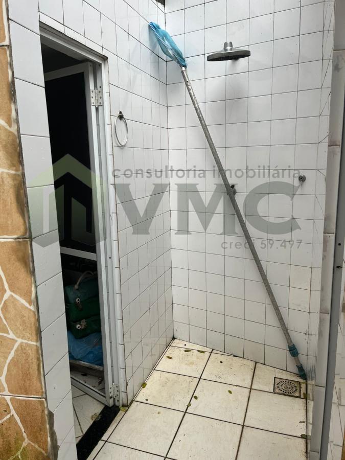 Casa à venda com 4 quartos, 250m² - Foto 14