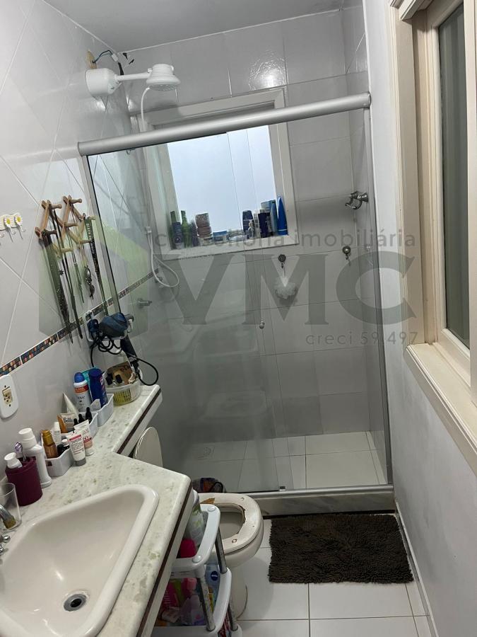 Casa à venda com 4 quartos, 250m² - Foto 28